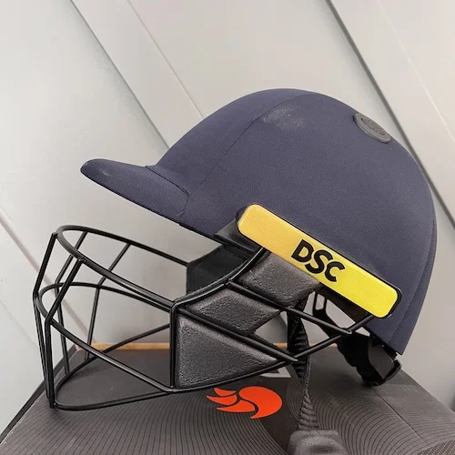 DSC Avenger Pro Cricket Helmet