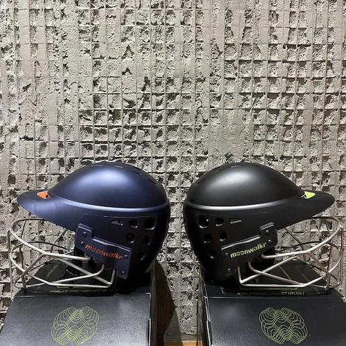 Moonwalkr MIND 2.0 Cricket Helmet