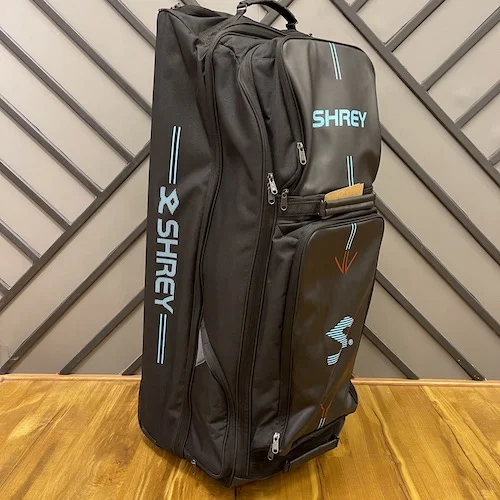 Shrey Meta 150 Wheelie Duffle Bag