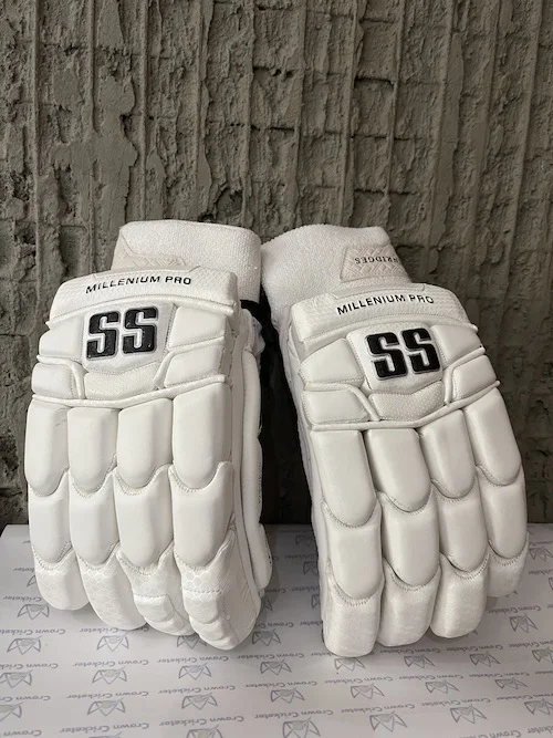 Sunridges Millenium Pro All White Gloves