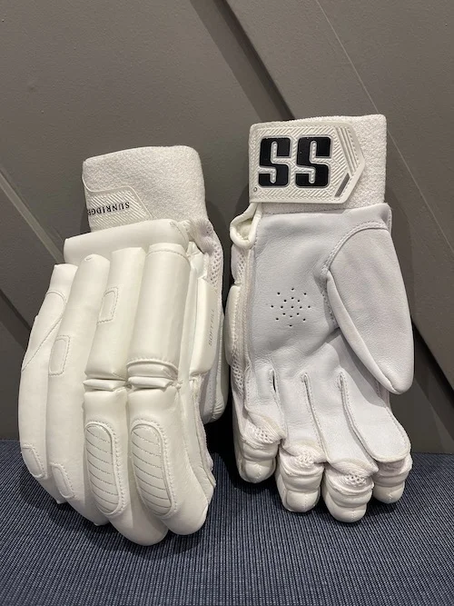 SS Player Edition Batting Gloves All White