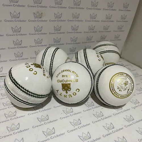 Stanford County Cricket Ball – white box of 6