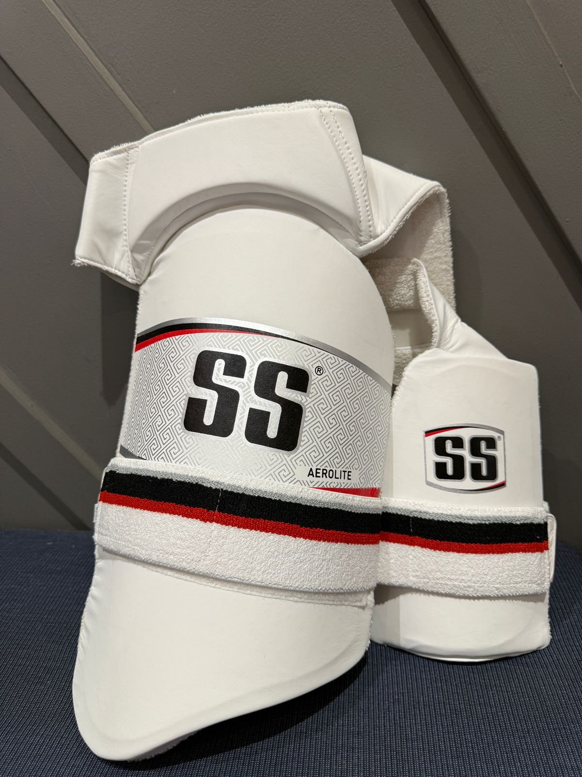 Sunridges Aerolite 2 in 1 thigh pad