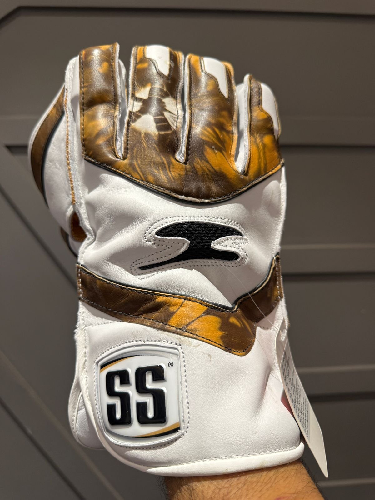 Sunridges Limited Edition Wicketkeeping Gloves