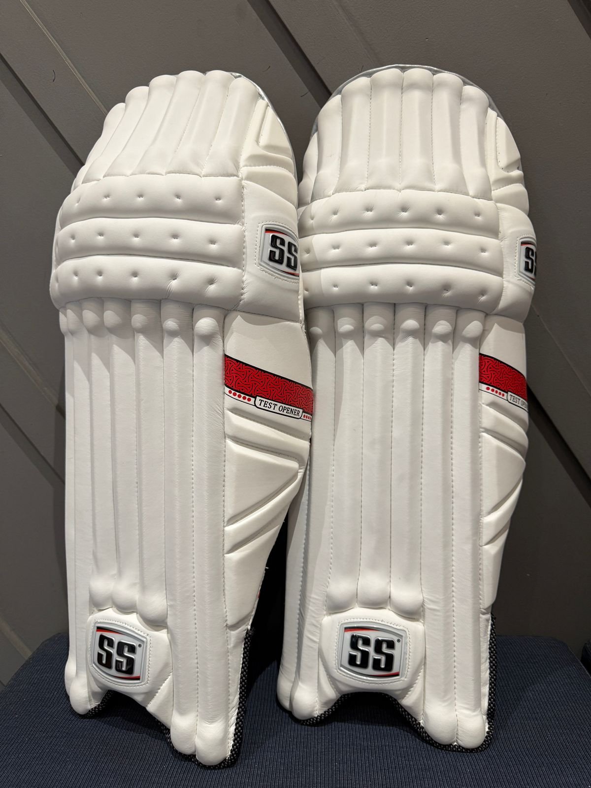 Sunridges Test Opener Batting Legguard – Junior