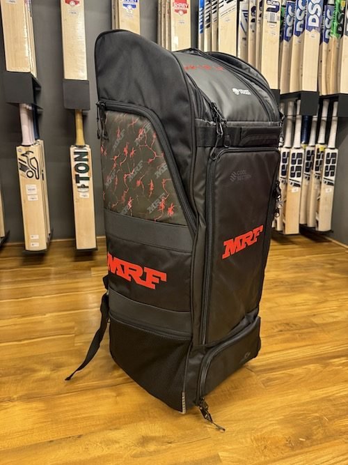 MRF VK 18 LE Dufflebag