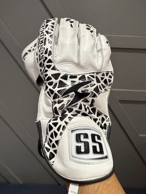 Sunridges Professional Wicketkeeping Gloves