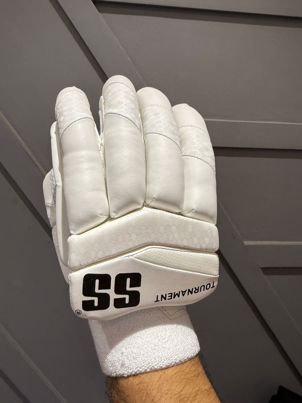 Sunridges Tournament Batting Gloves