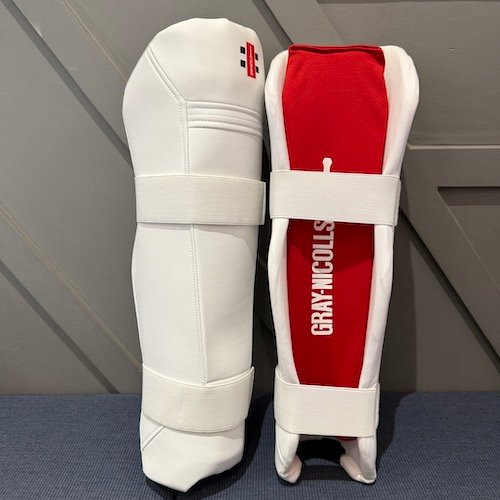 Gray Nicolls wicket keeping / fielding shin guard