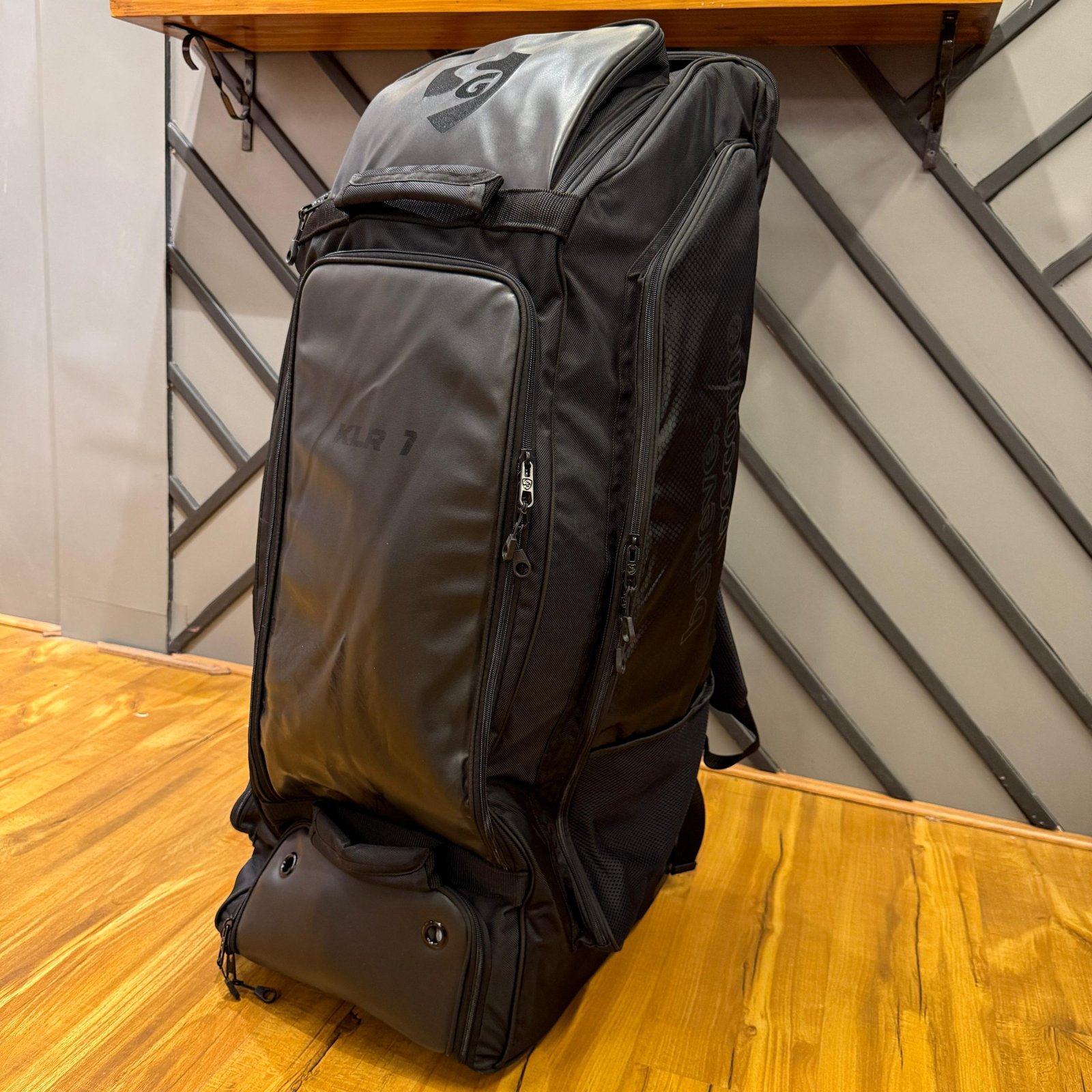 SG KLR Wheelie Duffle