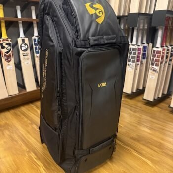 SG V12 Wheelie Duffle