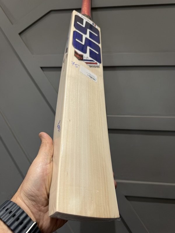 SS Sky Smasher Cricket Bat