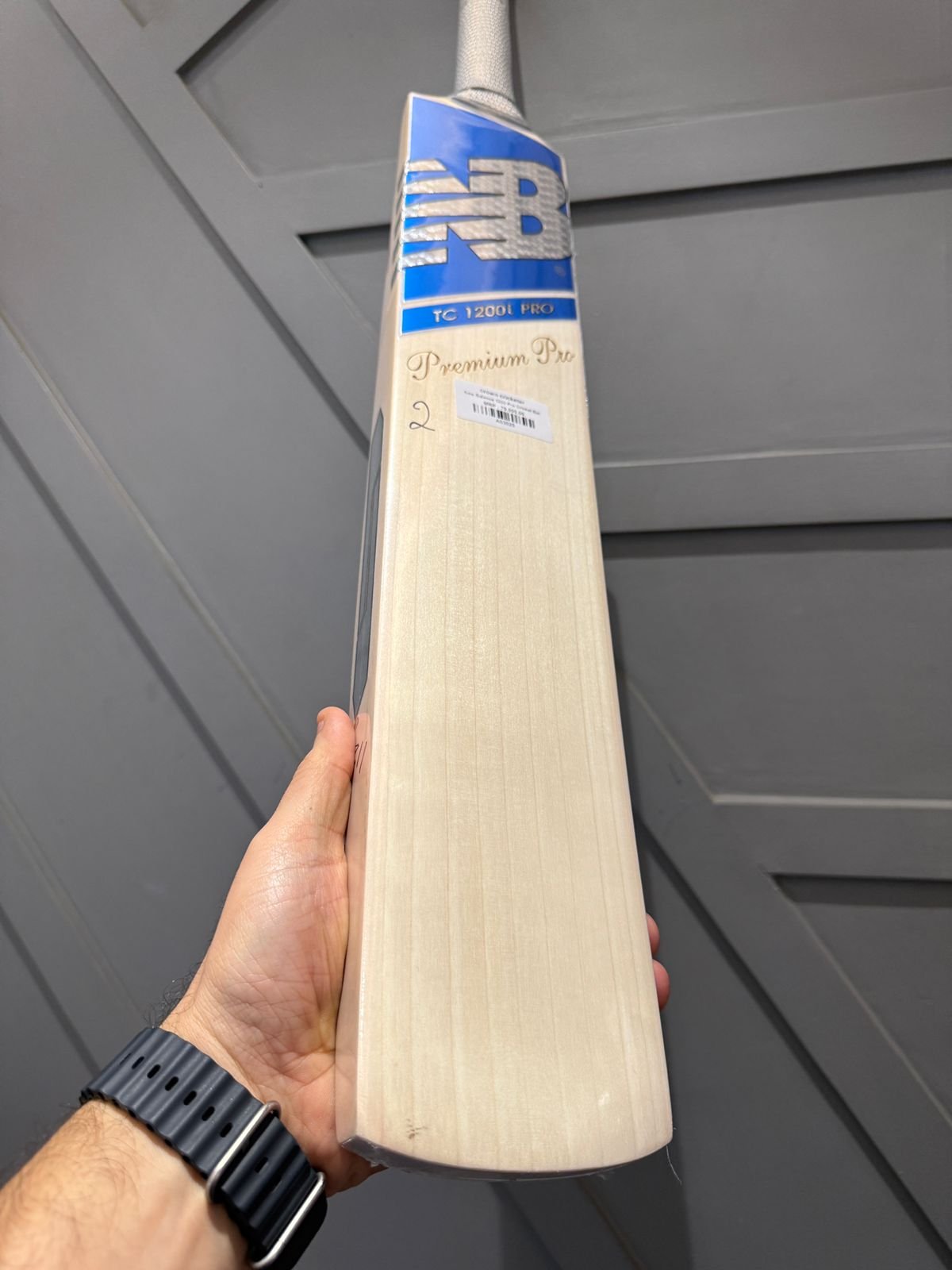New Balance 1200 Pro Cricket Bat
