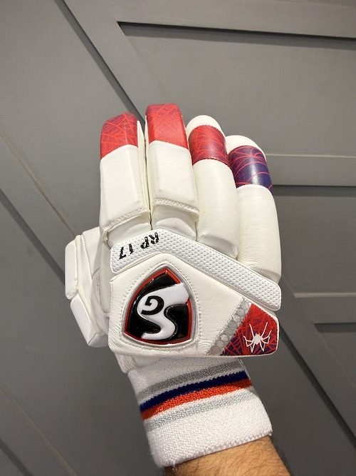 SG RP 17 batting gloves