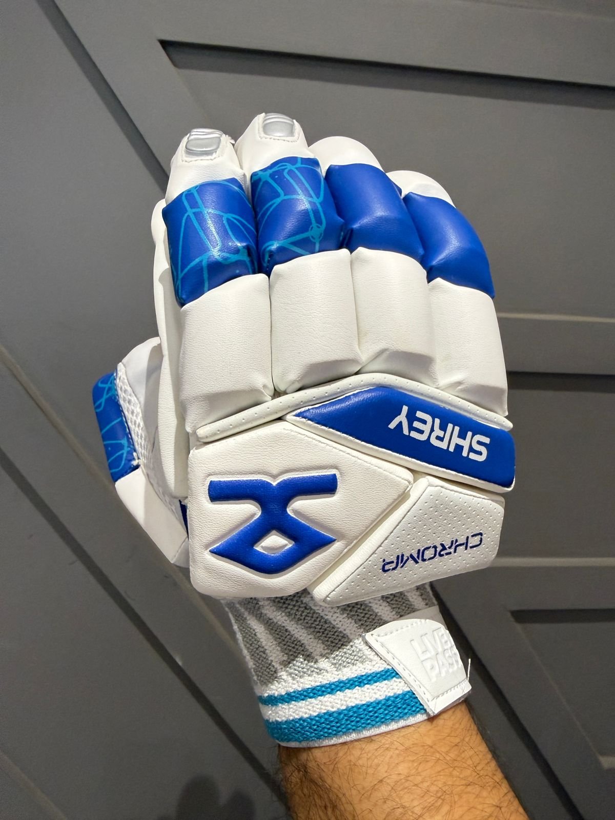 Shrey Chroma Batting Gloves