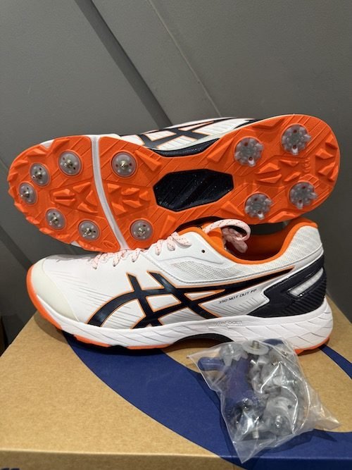 Asics 350 Not Out Spikes
