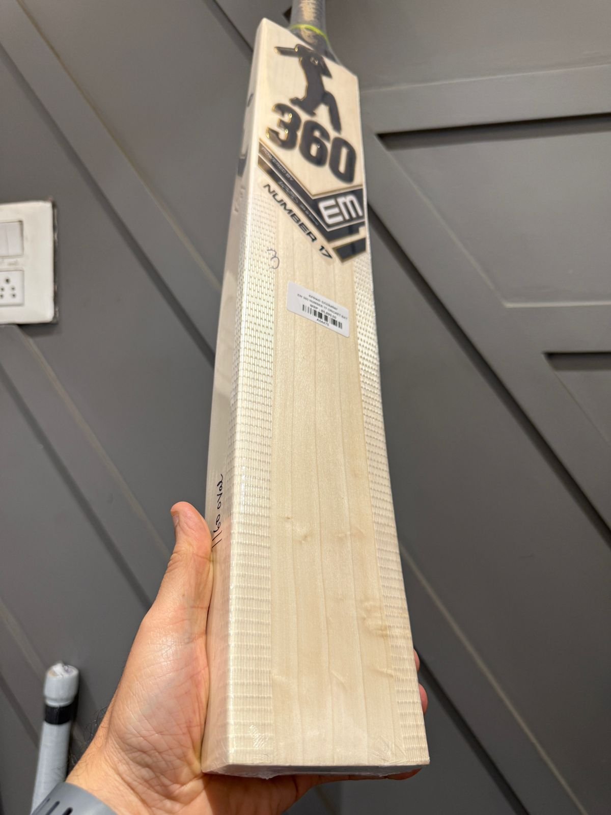 EM 360 NUMBER 17 CRICKET BAT