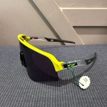 Oakley Sutro Lite SWEEP SUNGLASSES