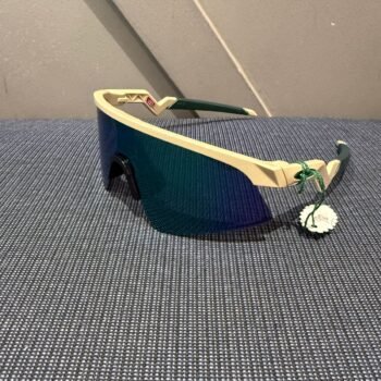 Oakley Resistor Sweep Youth Sunglasses