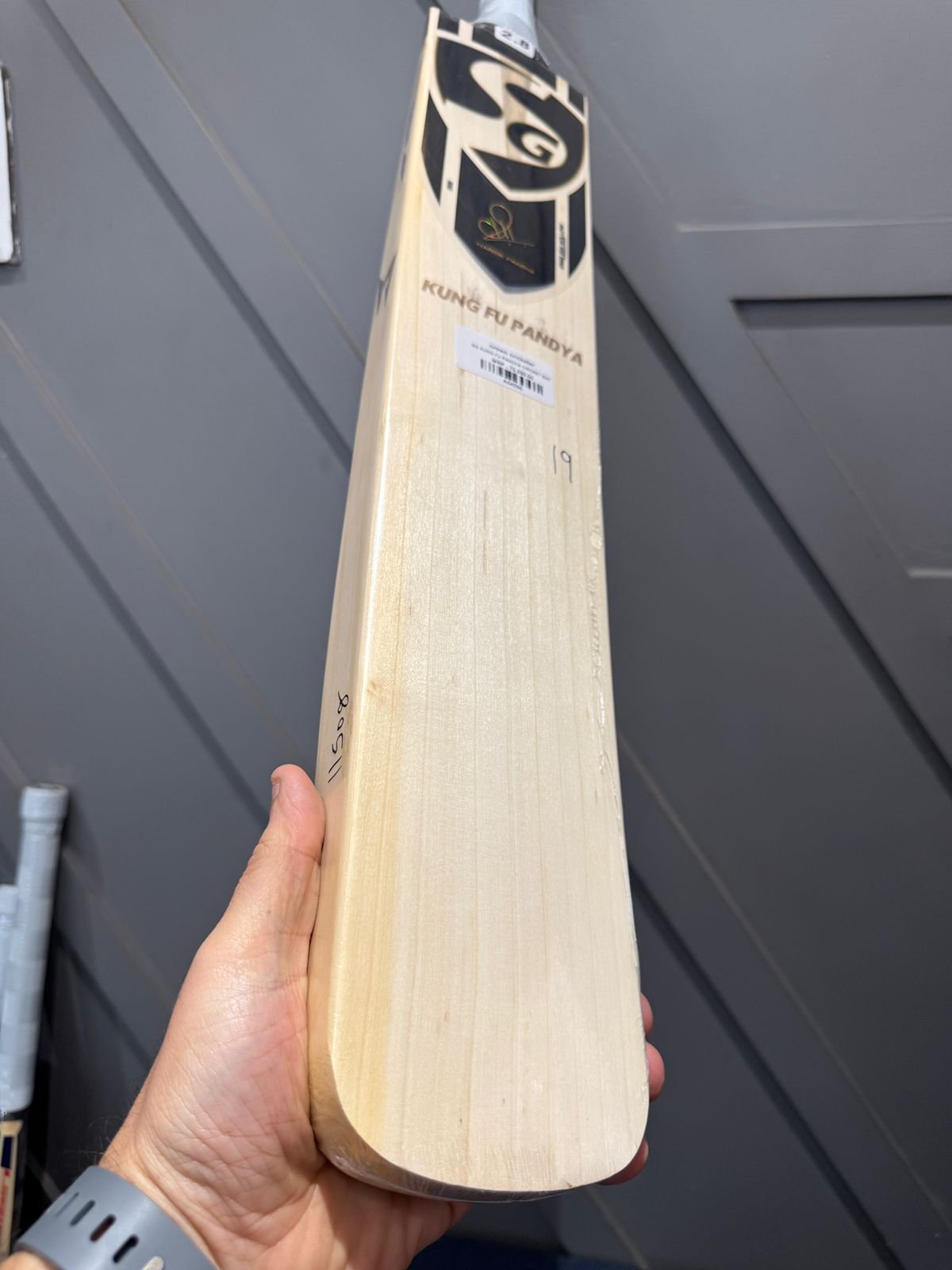 SG KUNG FU PANDYA CRICKET BAT