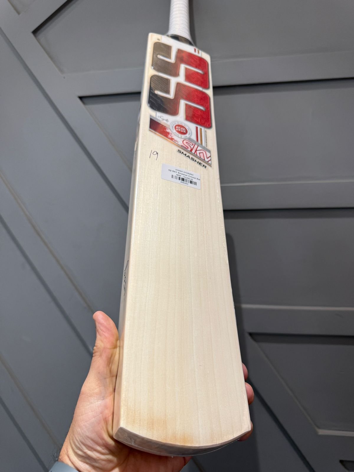 SS SKY Smasher Cricket Bat