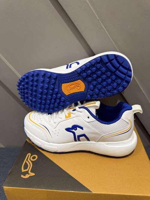 KOOKABURRA PRO 3.2 CRICKET SHOES