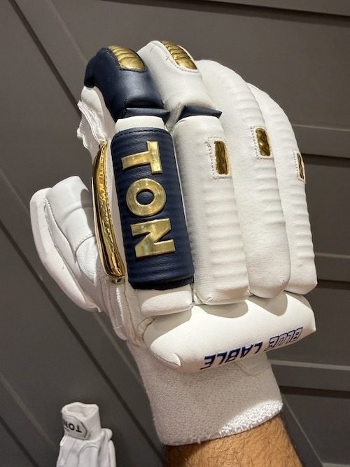 Ss ton Blue label batting gloves