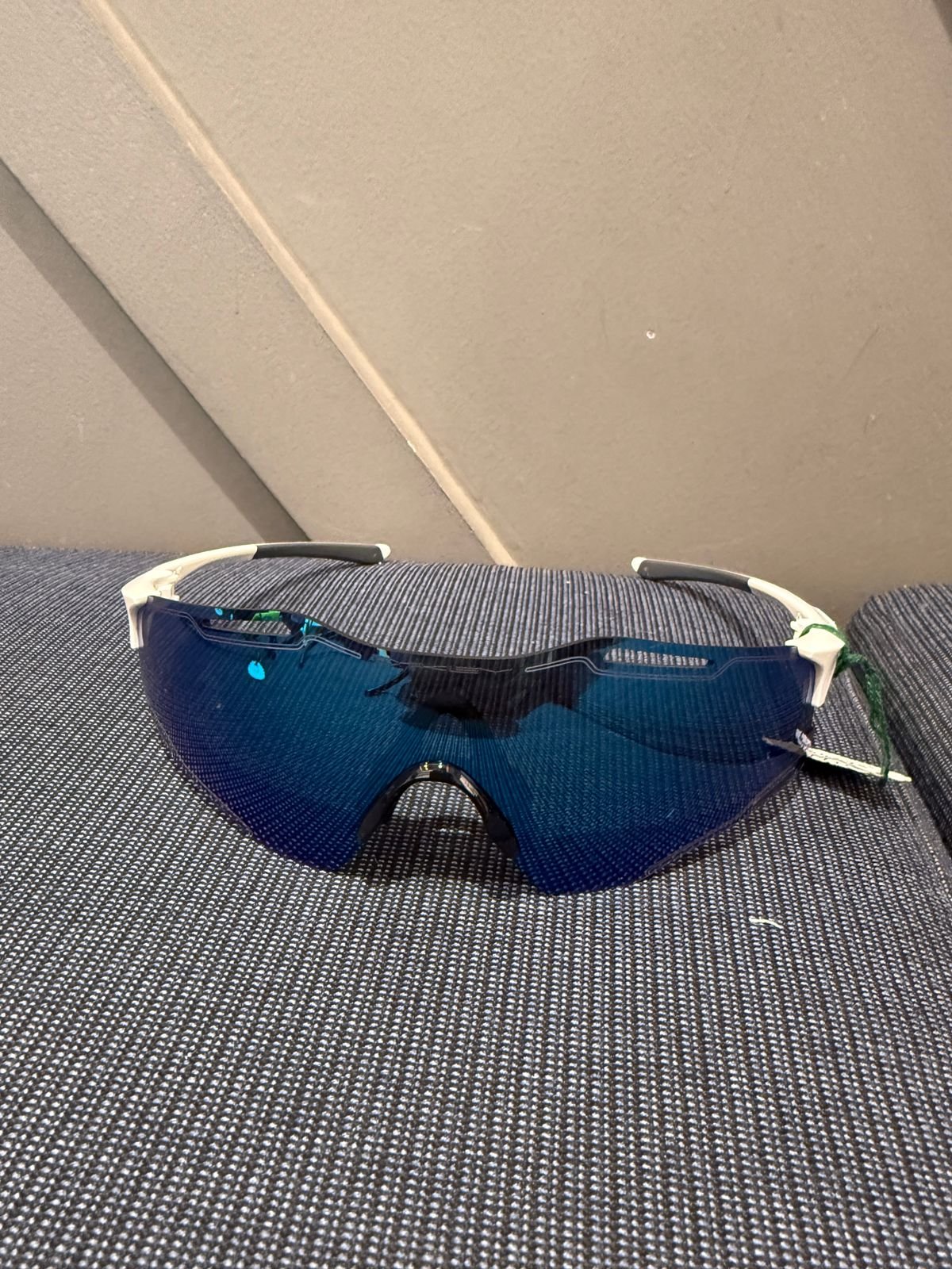 Oakley Cyber Zero Sunglasses