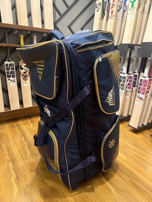 Versant Gujarat Titans players kitbag