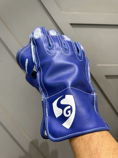 SG Supakeep wicket keeping gloves