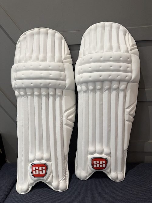 Sunridges PLayers Batting Legguard