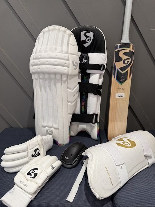 SG Hardik Pandya Players Cricket Bundle