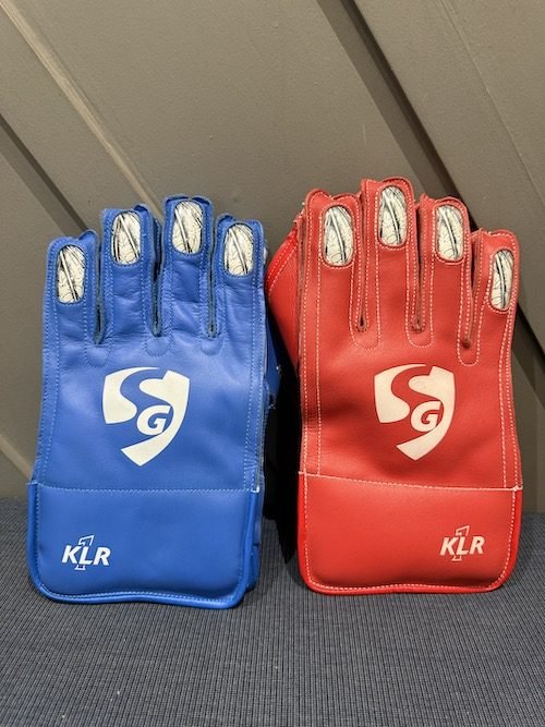 SG KLR1 Wicketkeeping Gloves
