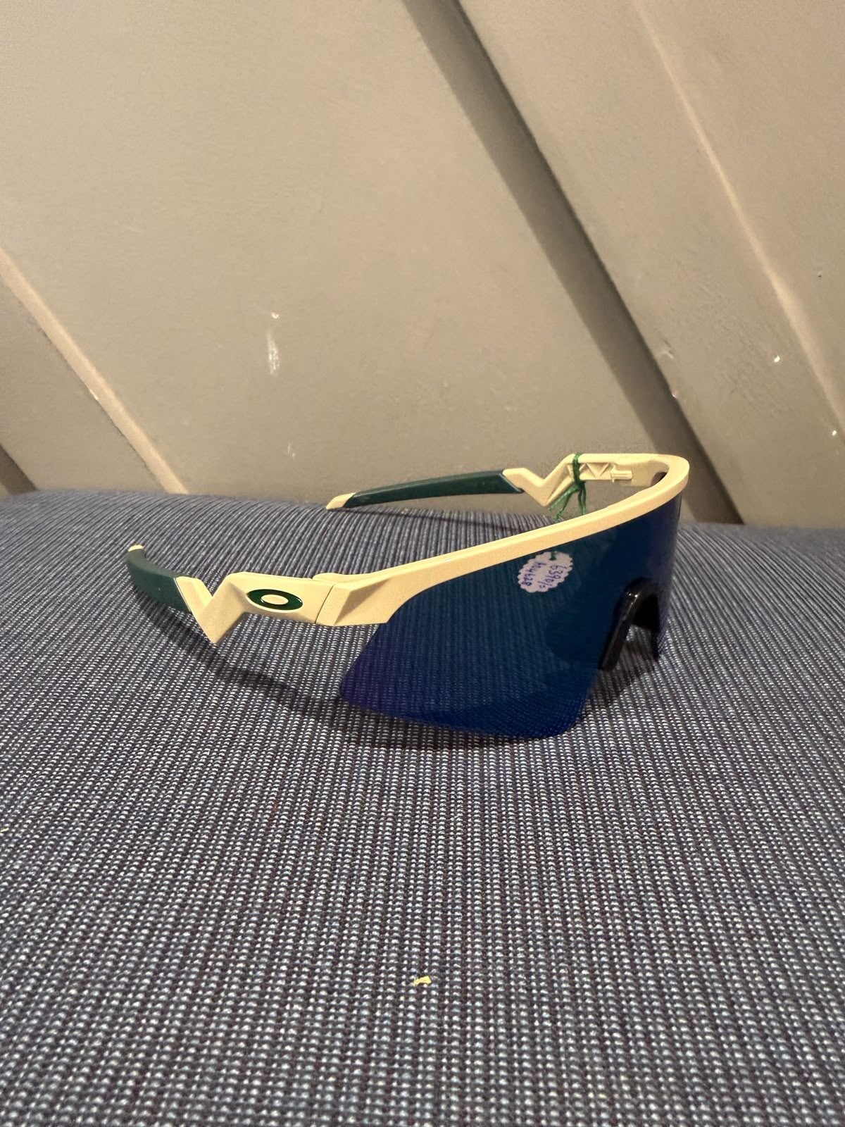 Oakley resistor sunglasses youth