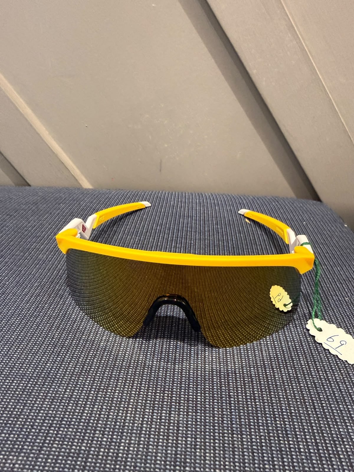 Oakley resistor sweep sunglasses youth