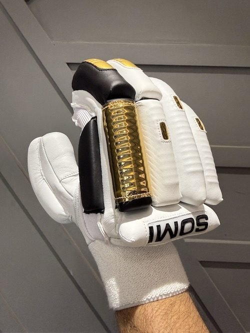 Somi Player Gold Edition Batting Gloves