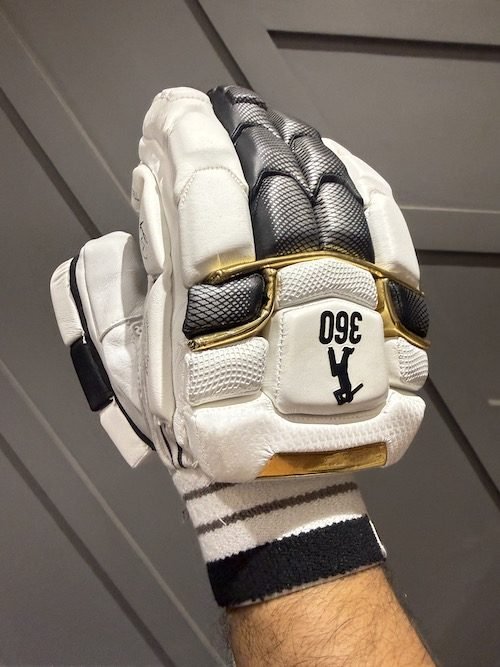 EM NUMBER 17 BATTING GLOVES