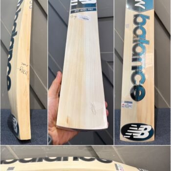 New Balance 800 Pro Cricket Bat