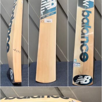 New Balance 900 Pro Cricket Bat